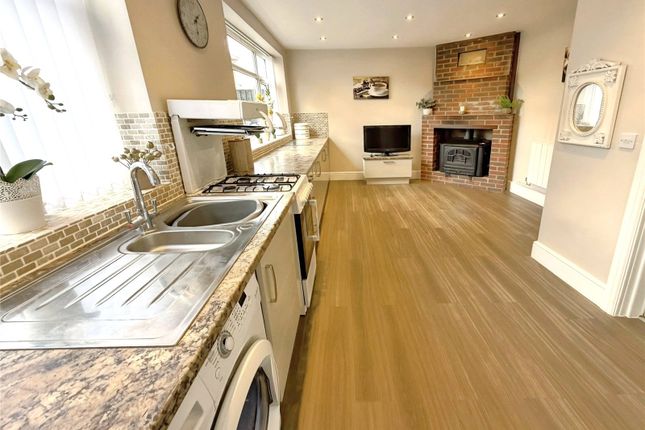 16, Wirksworth Road, Ilkeston photo 4