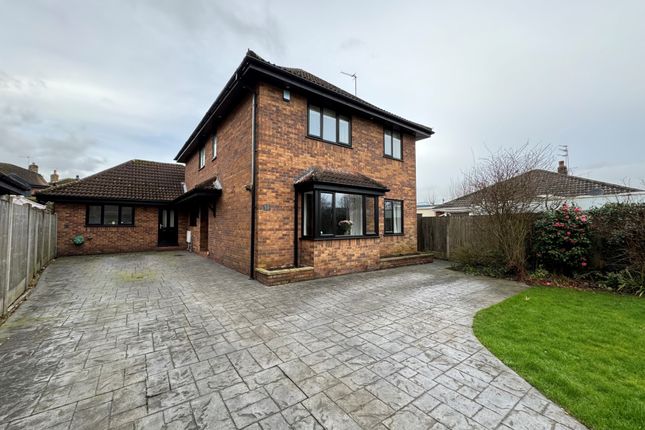 Thumbnail Detached house for sale in Gladeway, Thornton