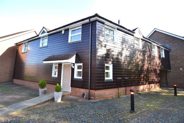 Thumbnail Detached house for sale in Falconer Road, Fleet