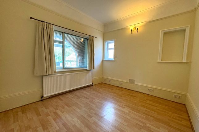 Flat to rent in London Road North, Merstham, Redhill, Surrey