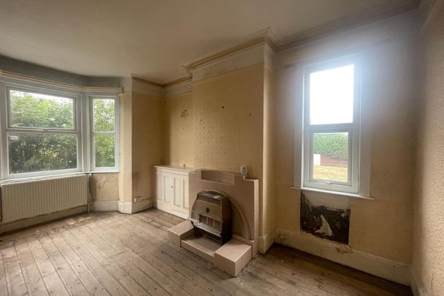 35, Durkar Low Lane, Wakefield photo 4