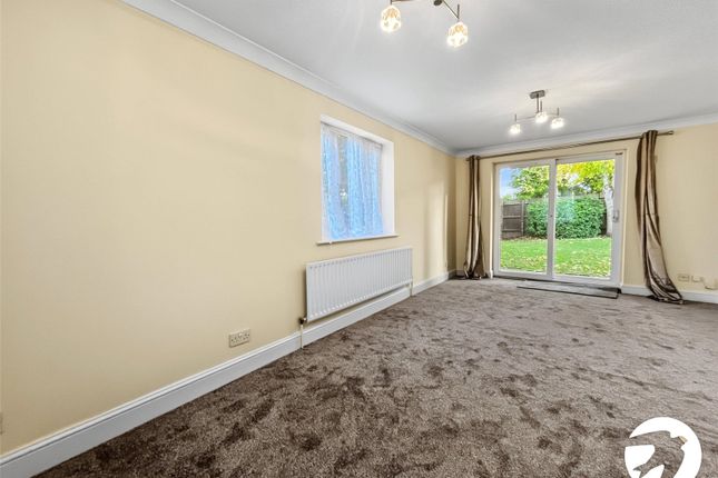 Armada Way, Kent photo 4