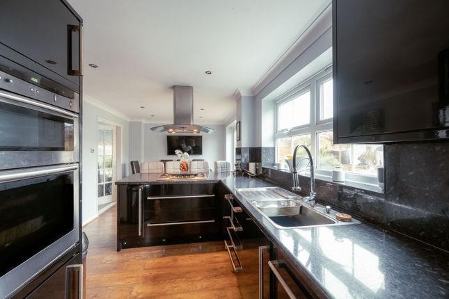 1 Cherwell Close, Pevensey photo 3