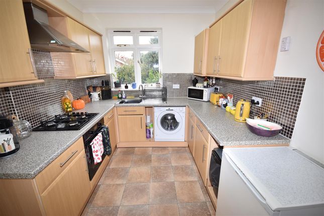 Flat for sale in Sylvan Avenue, Woodhall Spa