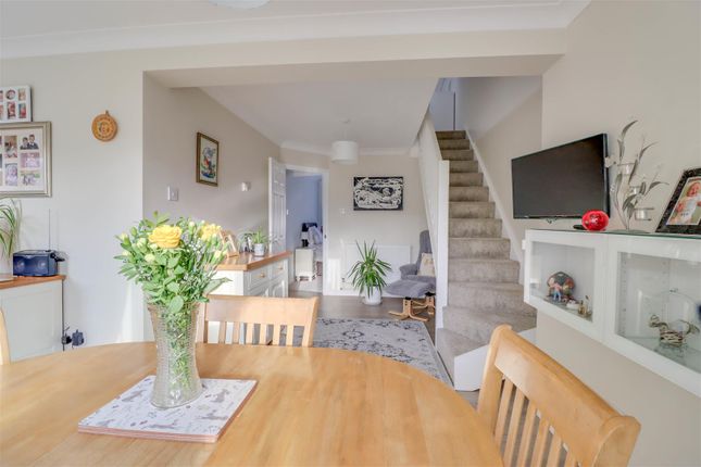 19, Laurel Avenue, Wickford photo 4
