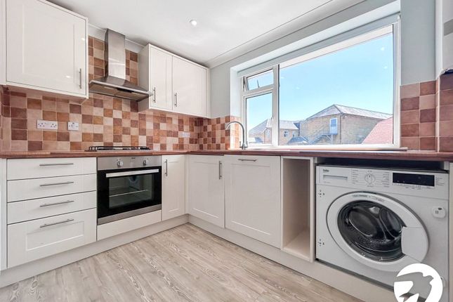 Flat 3, Pinelodge,, Somerfield Road, Kent photo 2