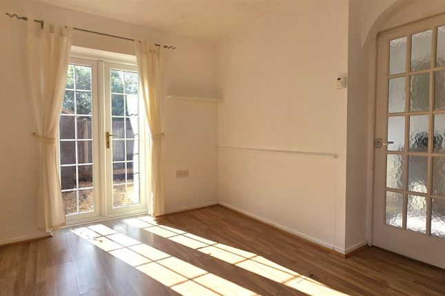 5, Tremlett Close, Hereford photo 3