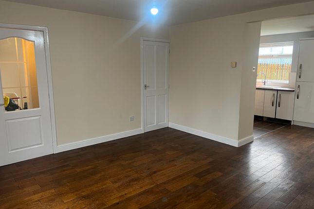 79 Kelsey Gardens, Doncaster photo 3