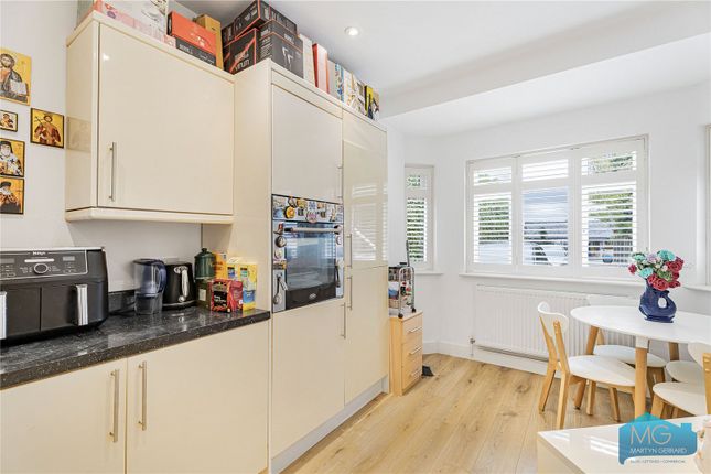 67A,, York Road, Barnet photo 4