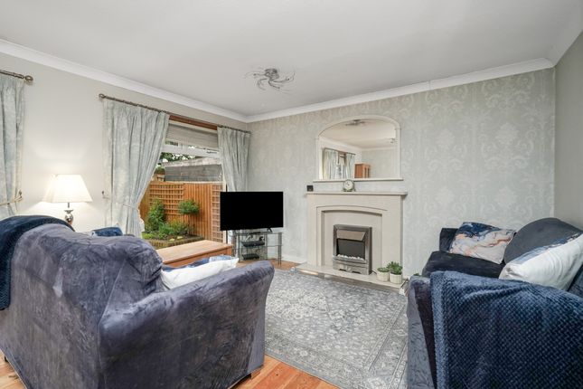 10, Wester Drylaw Avenue, Edinburgh photo 4