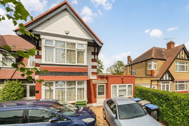 2-bed house on 11, Holt Road, Wembley, £2,150/mo