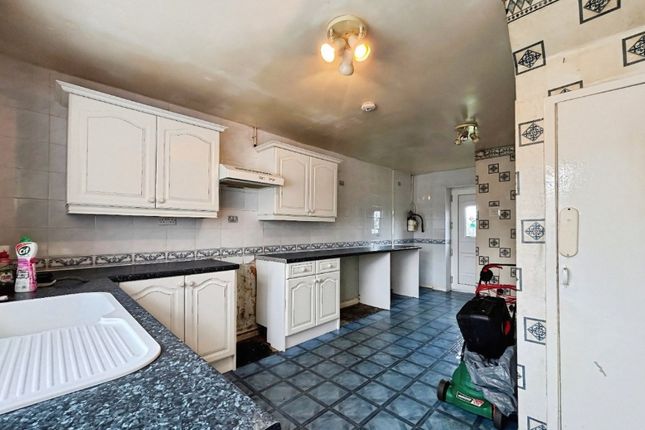 6, Hymers Avenue, South Shields photo 5