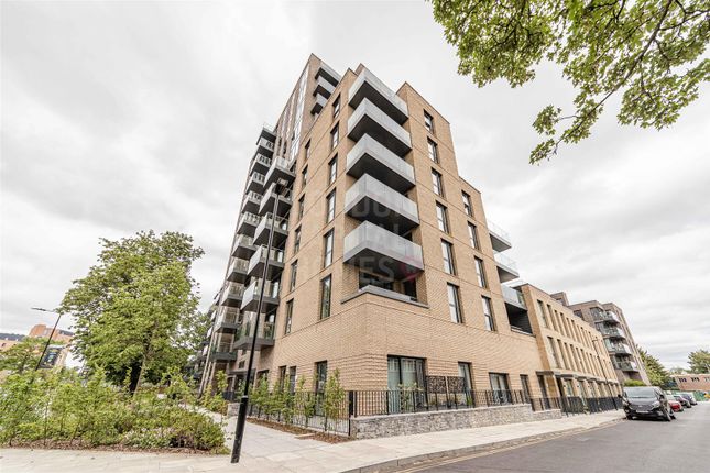 2-bed flat on 15, Willowbrook House, London, £700,000