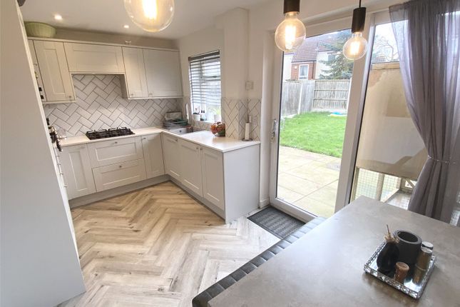 15, Hopkins Heath, Telford photo 3