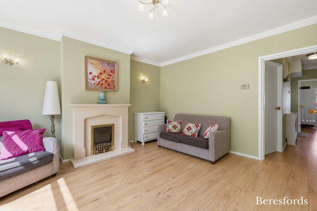 58, Ingreway, Romford photo 4