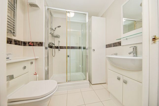 17, Hammond Court, Frinton-on-Sea photo 4