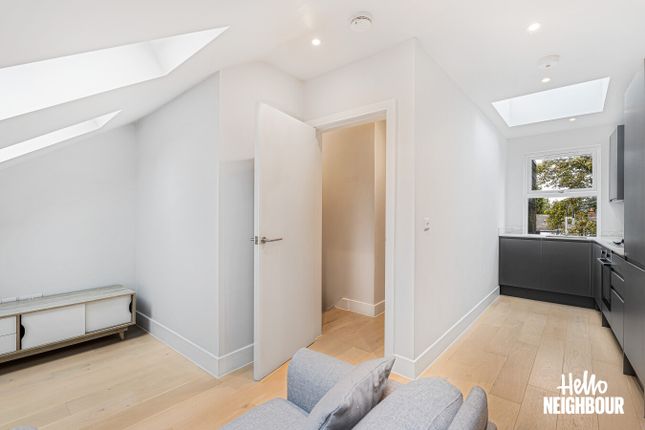 Brouncker Road, London photo 4