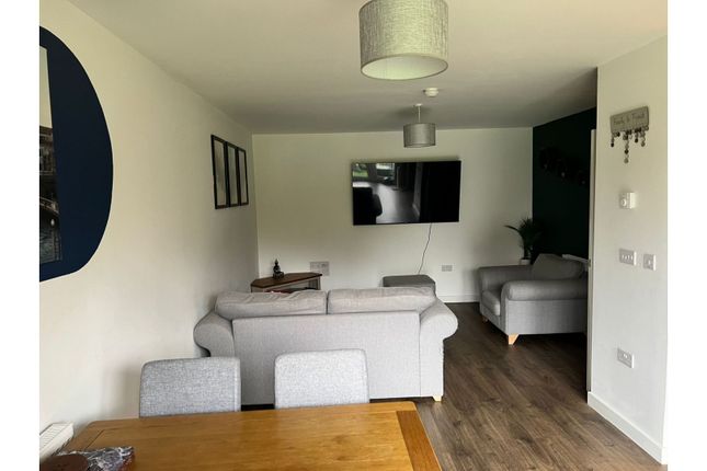 Flat for sale in Defiant Close, Hornchurch