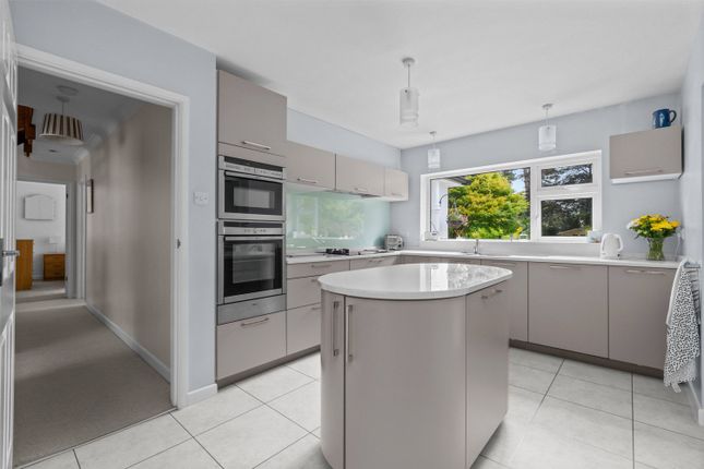 494, Ringwood Road, Dorset photo 3