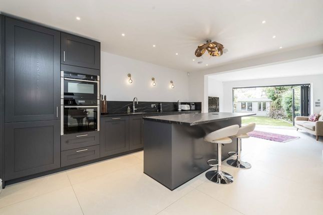 41, Heathfield Gardens, London photo 4