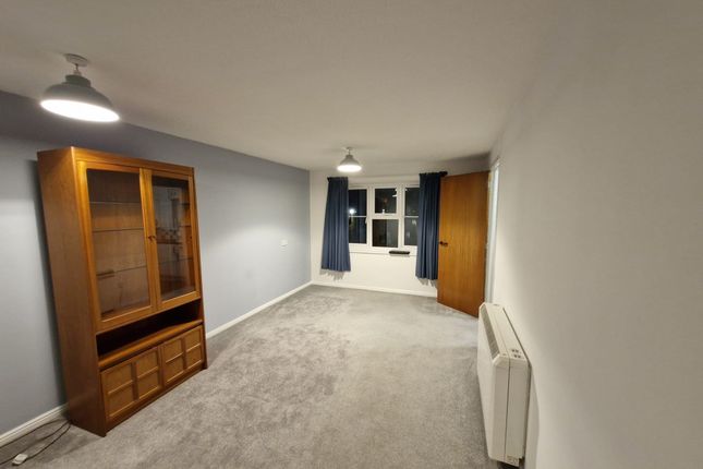 28, Lincoln Gate, Lincoln Road, Peterborough photo 3