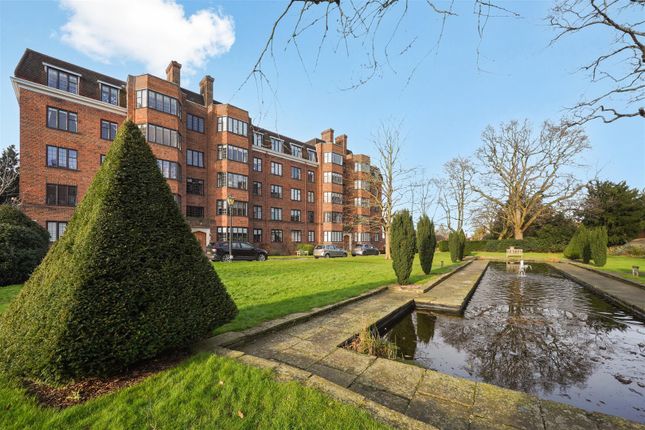 3-bed flat on 1, Glenalmond House, Manor Fields, London, £775,000