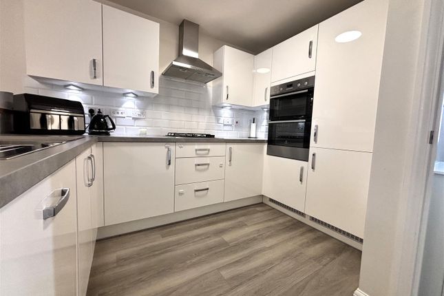 35, Danegeld Avenue, Bedford photo 2