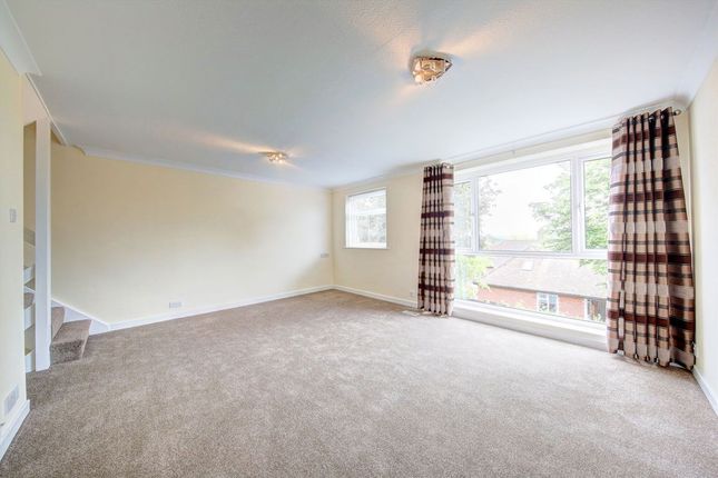 17, Hillview, London photo 4