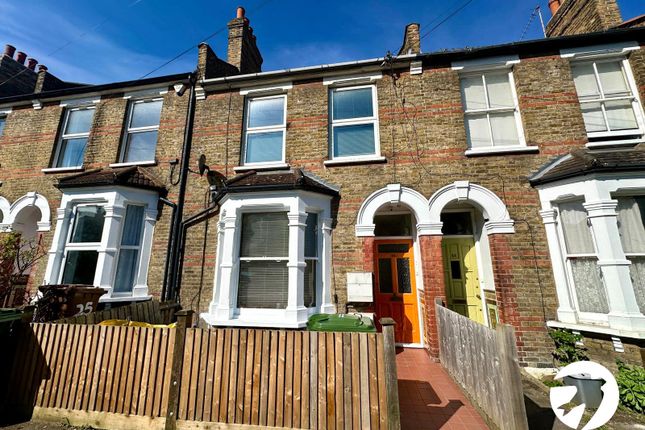 Flat for sale in Littlewood, Hither Green, London