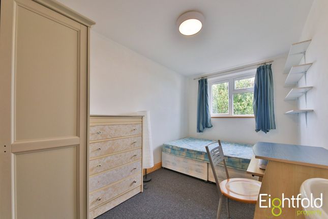 28 Bentham Road, Brighton photo 4