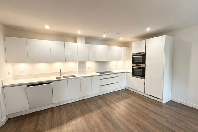 Flat 11, Thistle House, Romford photo 4