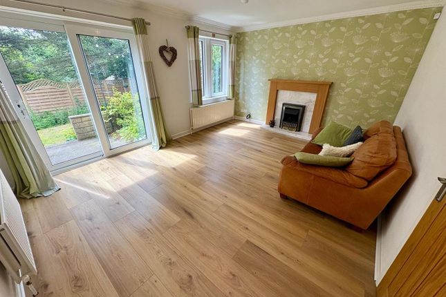 3, High Wicken Close, Bradford photo 2
