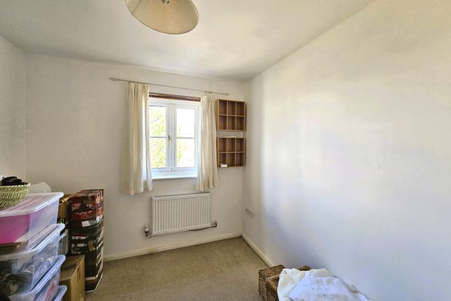 End terrace house for sale in Beckett Road, Andover