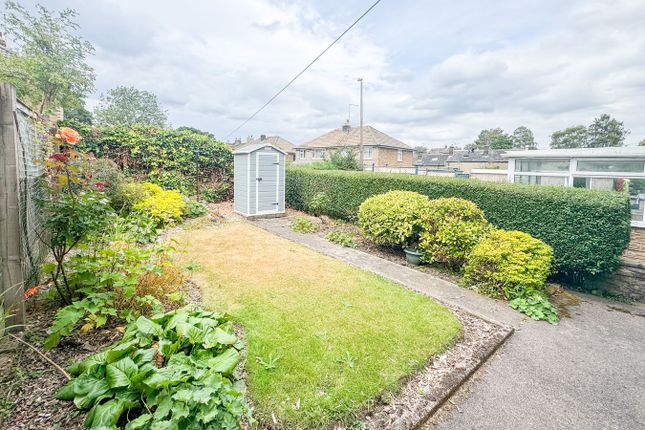 18, West Avenue, Holmfirth photo 2