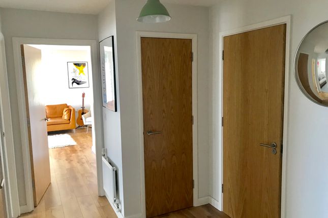 41 Rivers Apartments, Cannon Road, London photo 2