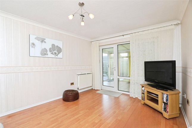 10,, Seaview Avenue, Sheerness photo 3
