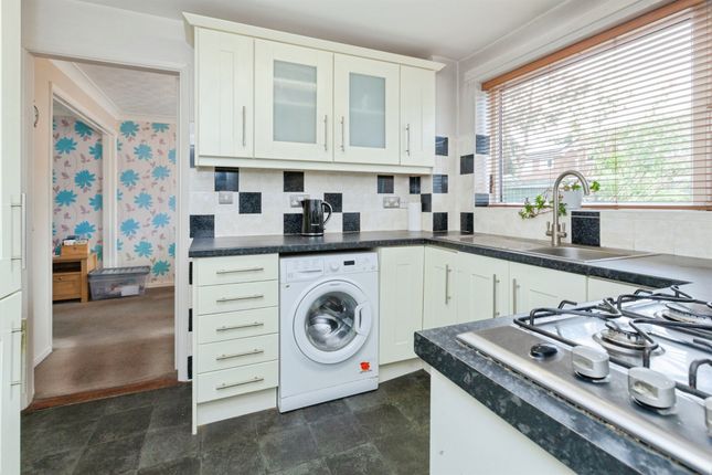 7, Kenmore Drive., HINCKLEY photo 4