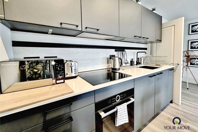 Apartment 4, The Royal,, The Esplanade, West Sussex photo 3
