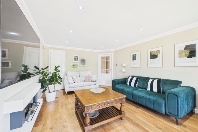 3, Patrickbank Crescent, Johnstone photo 3