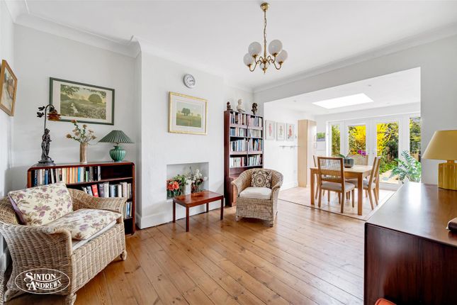 7, Swyncombe Avenue, London photo 2
