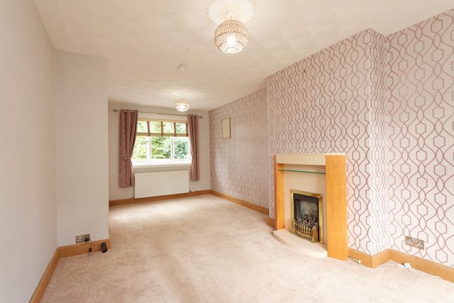 14, Hazel Avenue, Johnstone photo 4