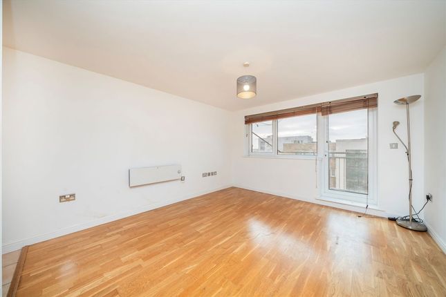 Flat 44, Pershore House, Singapore Road, London photo 2