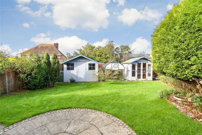 4-bed detached on Cliff Road, Lake, £595,000