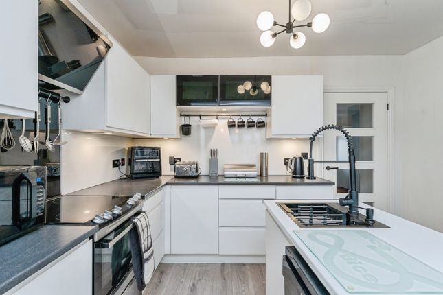 Sedgemoor,, Whitford Road, Holywell photo 3