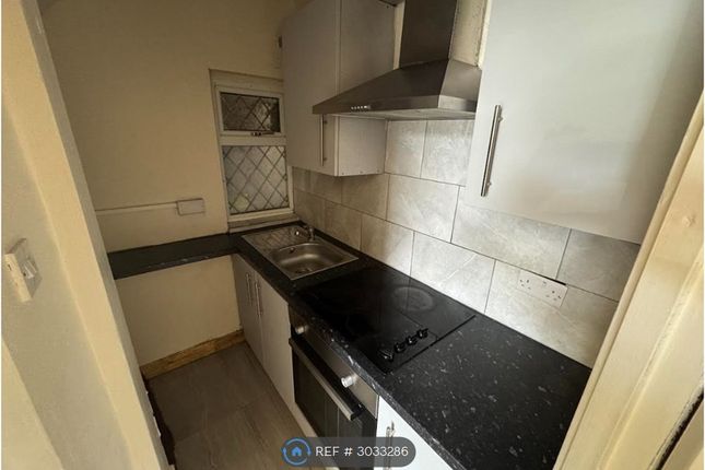 Crosland Road, Thornton Lodge, Huddersfield photo 3