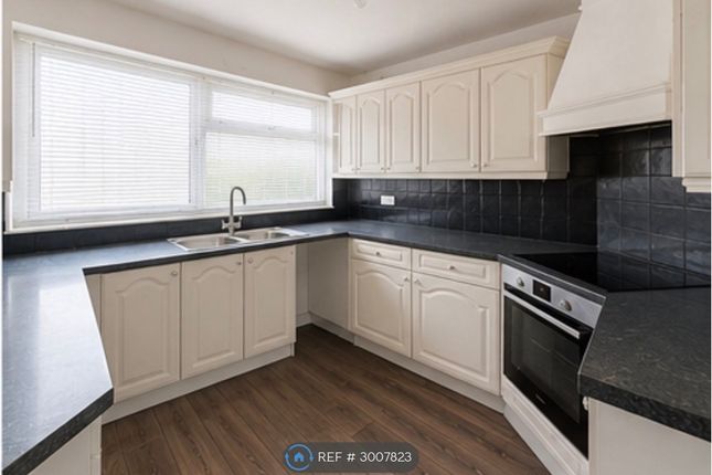 Cambridge Road, Droylsden, Manchester photo 4