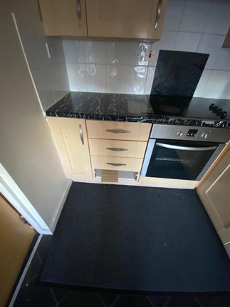 Apt 102, City View, Manchester photo 5