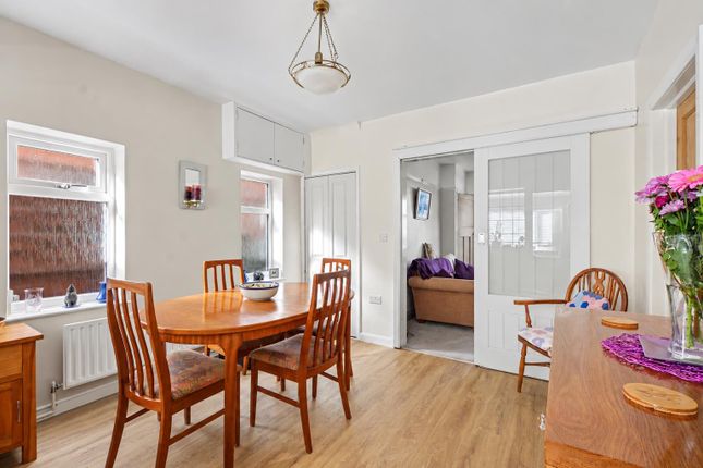 26, Trowell Grove, Nottingham photo 4