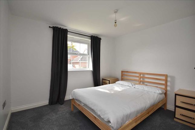 1, Cornwall Avenue, Chorley photo 4