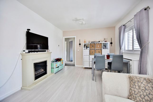 29, Thomas Rider Way, Maidstone photo 2